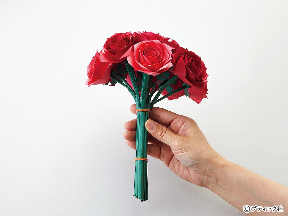 画用紙で作る 立体的なバラの花束の作り方 ぬくもり