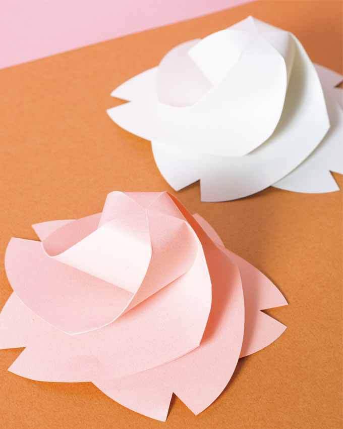 折り紙でひな祭り飾り A4サイズ1枚で作る立体的な桜の折り方 ぬくもり