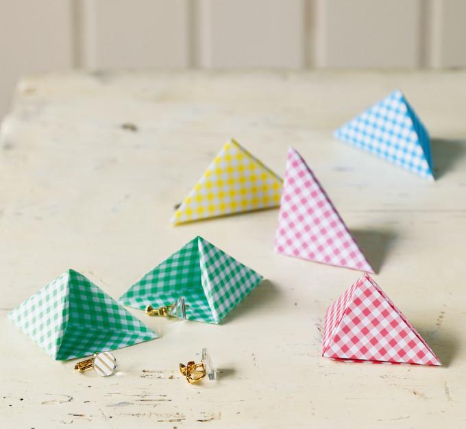 折り紙で簡単 おしゃれな三角のギフトボックスの作り方 ぬくもり