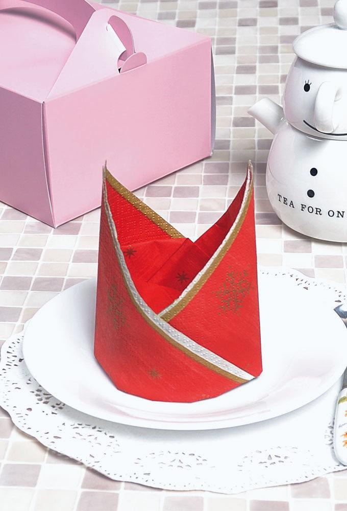 簡単 ナプキンの折り方 王冠 クリスマスパーティーにもおすすめ ぬくもり