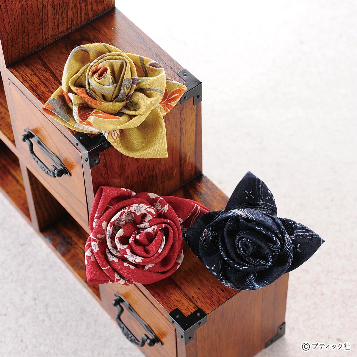 和柄のおしゃれなコサージュ」の作り方(1ページ目)｜ぬくもり