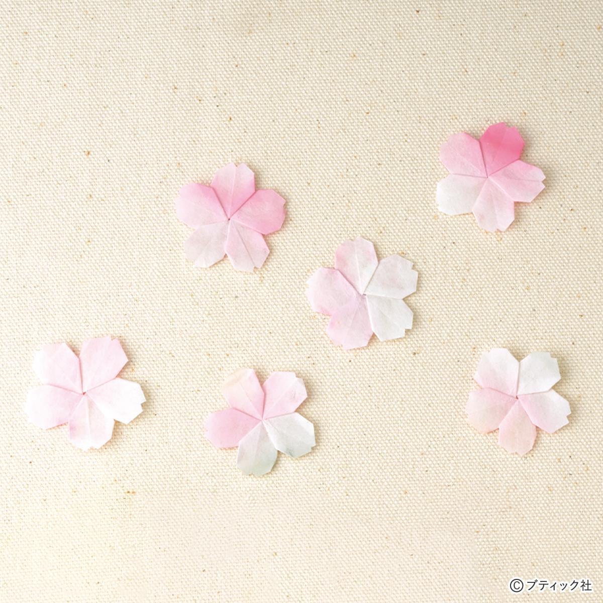 桜の花びら」の作り方│ウォールステッカーみたいに綺麗！｜ぬくもり