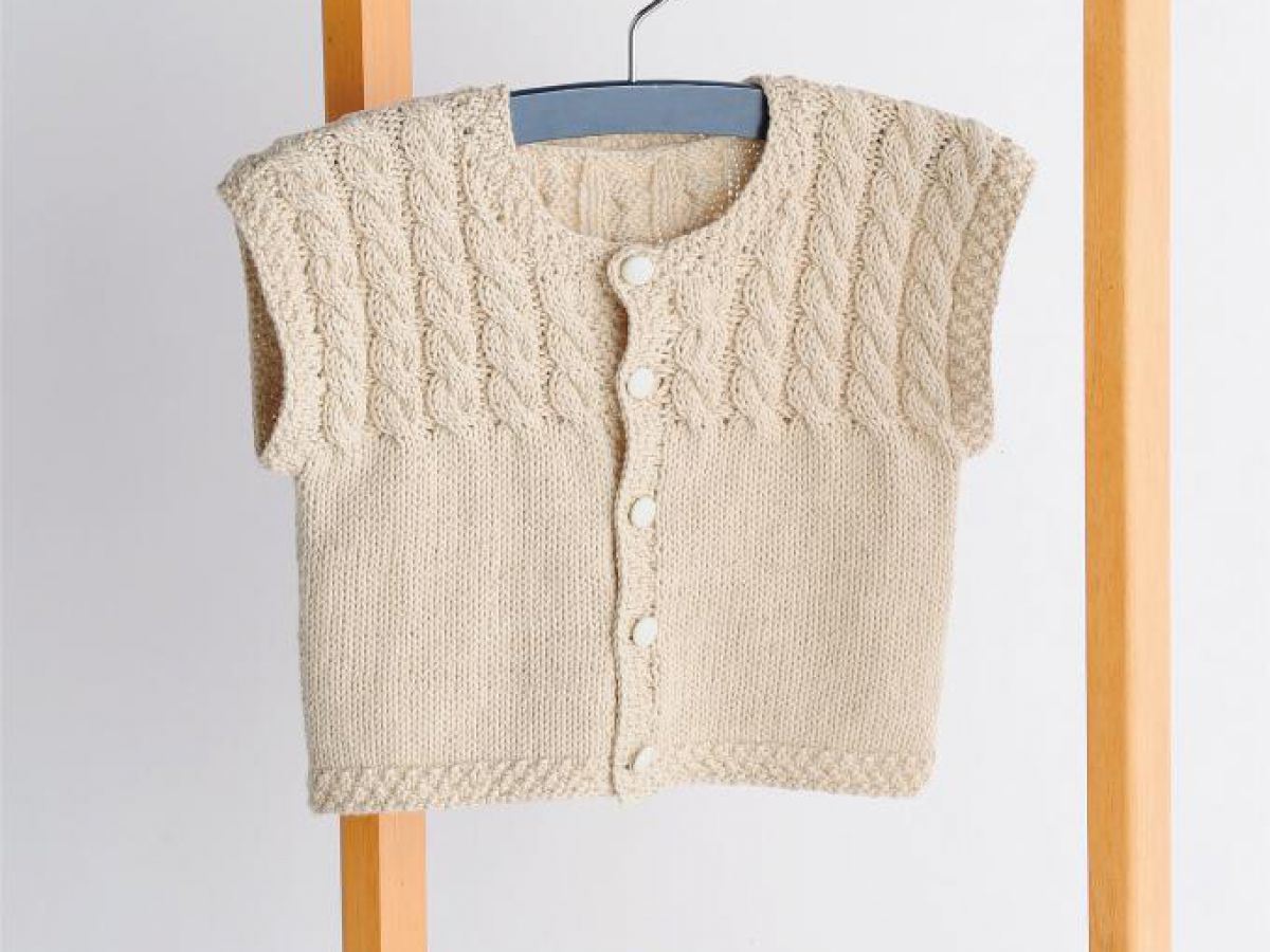 赤ちゃん用「おしゃれな手編みのベスト」の編み方｜ぬくもり