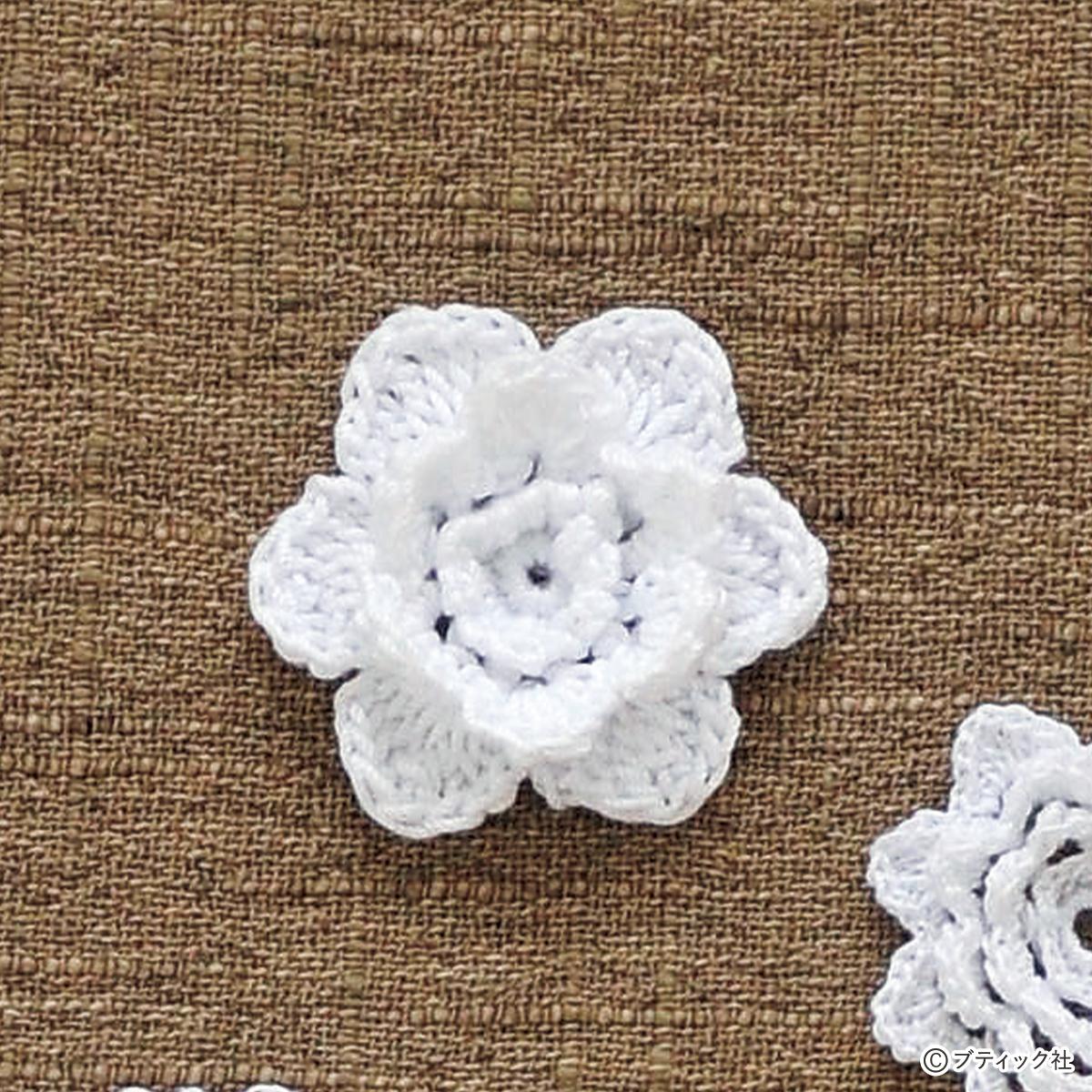 レース編みの花モチーフ ハンドメイド