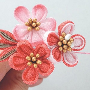 つまみ細工